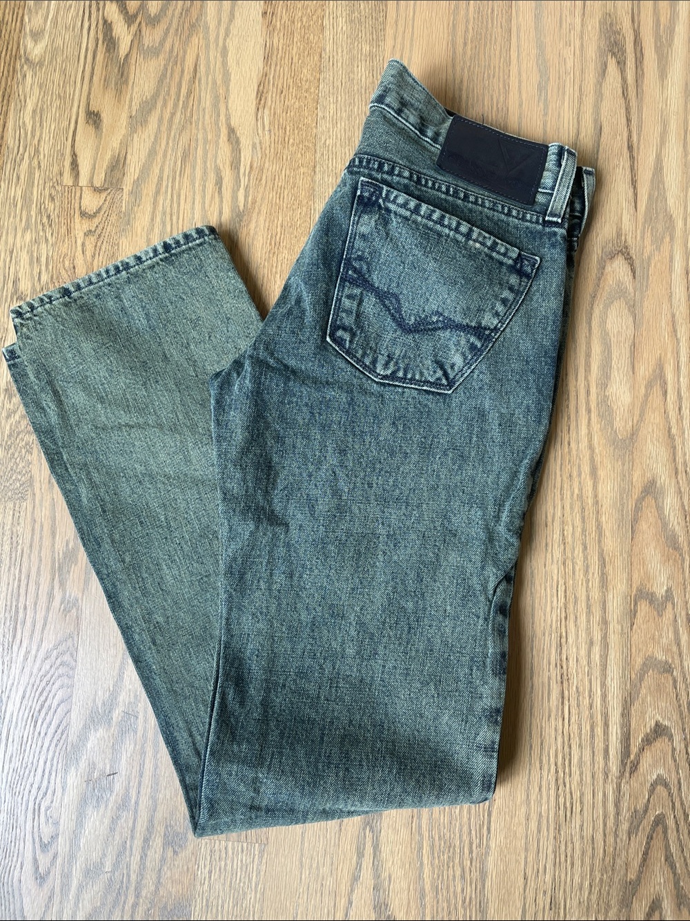Guess Lincoln Slim Straight 30x32